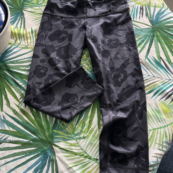 Lululemon Leggings - Picture 5 of 5